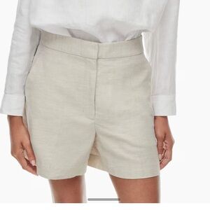 NWT Aritzia Wilfred color Natural Ecru The Limitless Linen Mid-Thigh Short 0872